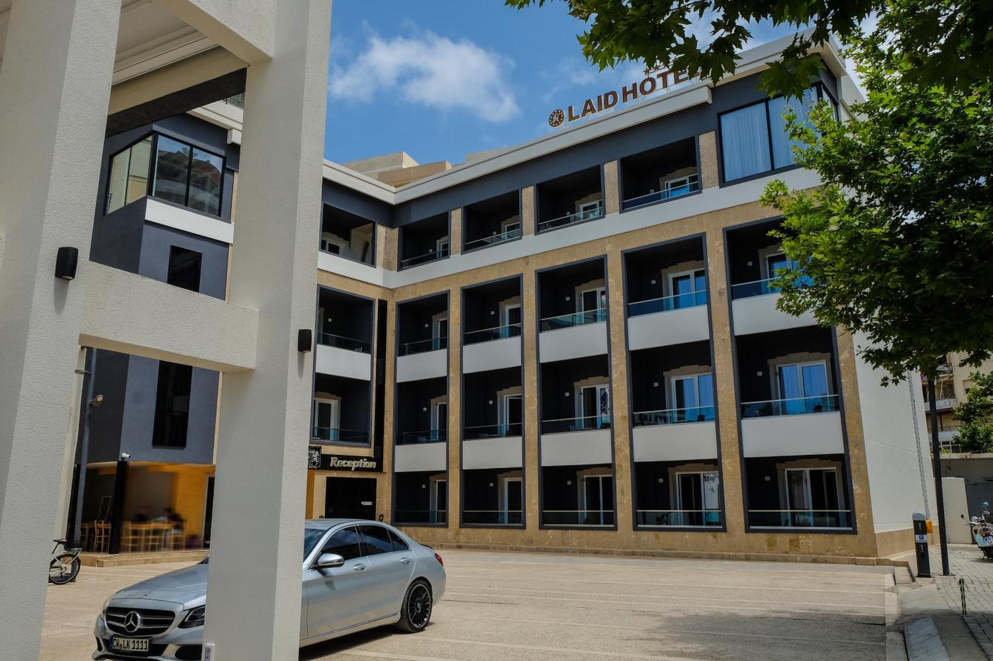 Laid Hotel Vlorë Екстериор снимка