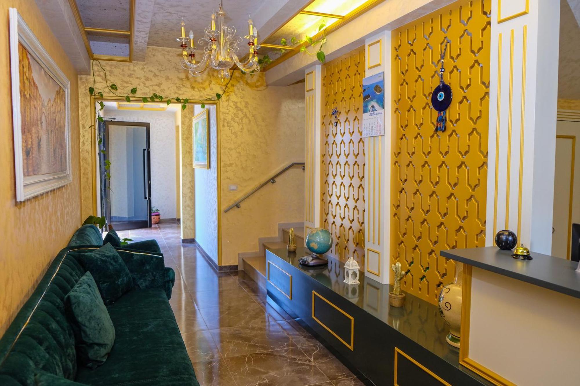 Laid Hotel Vlorë Екстериор снимка