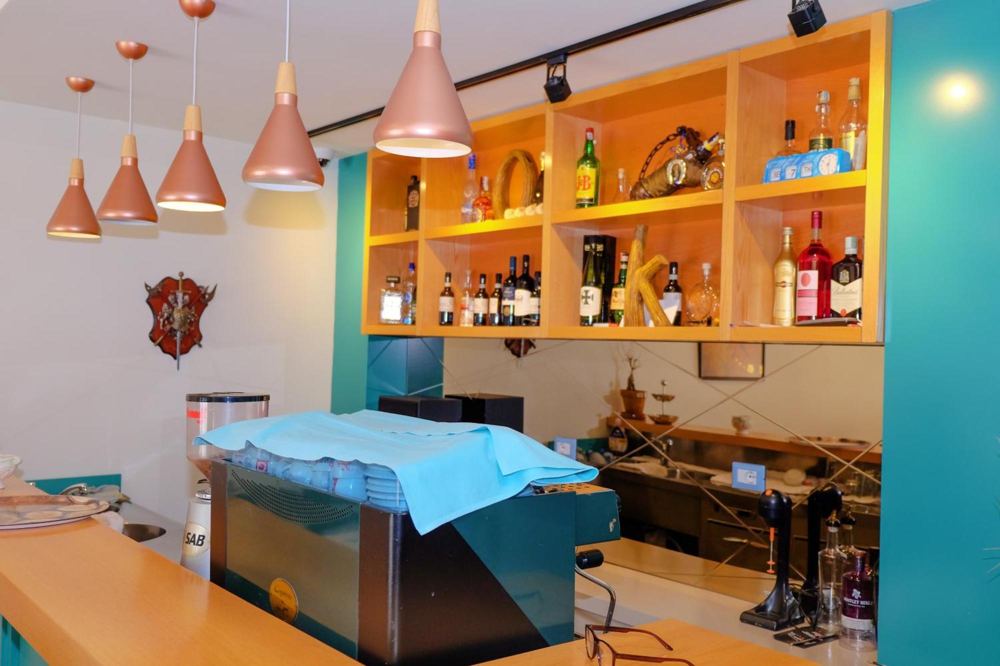 Laid Hotel Vlorë Екстериор снимка
