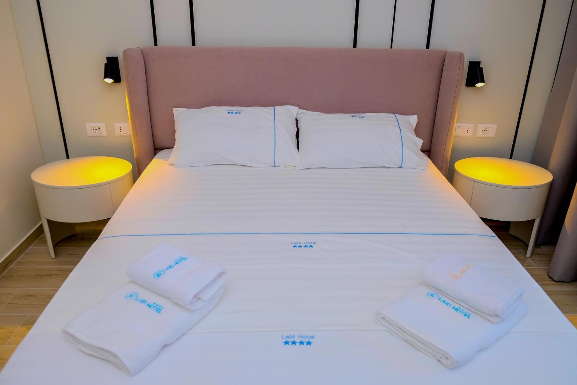 Laid Hotel Vlorë Екстериор снимка