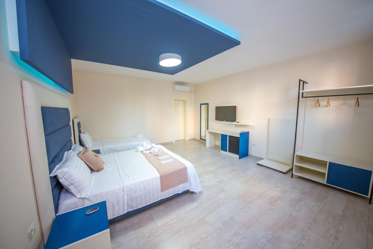 Laid Hotel Vlorë Екстериор снимка