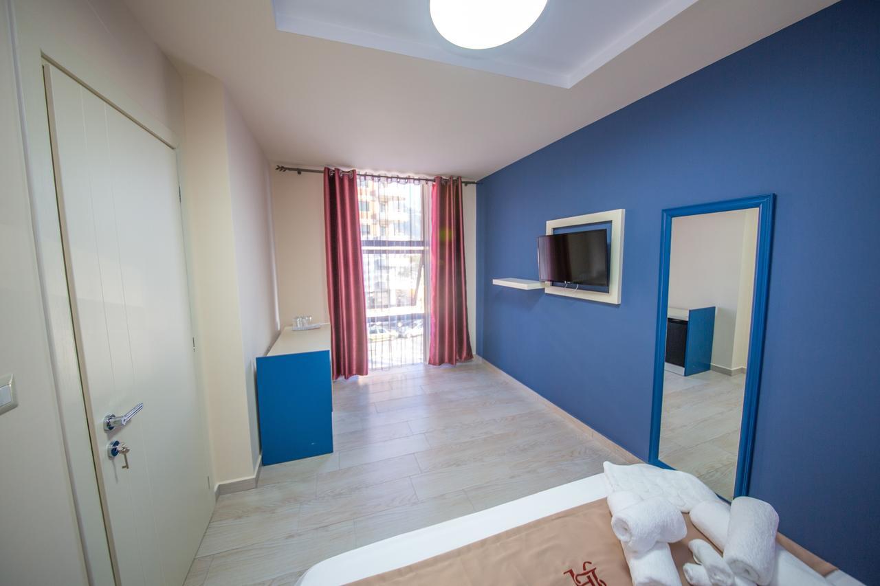 Laid Hotel Vlorë Екстериор снимка