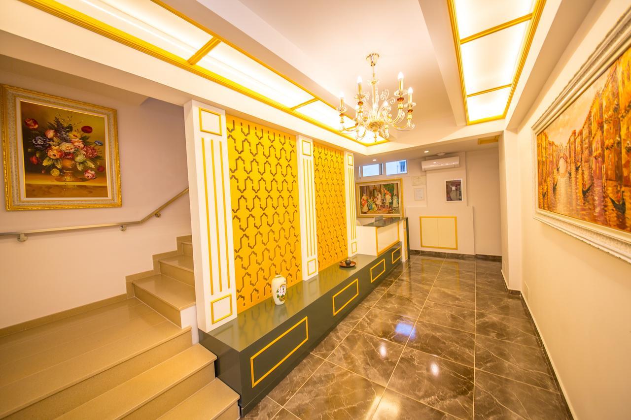 Laid Hotel Vlorë Екстериор снимка