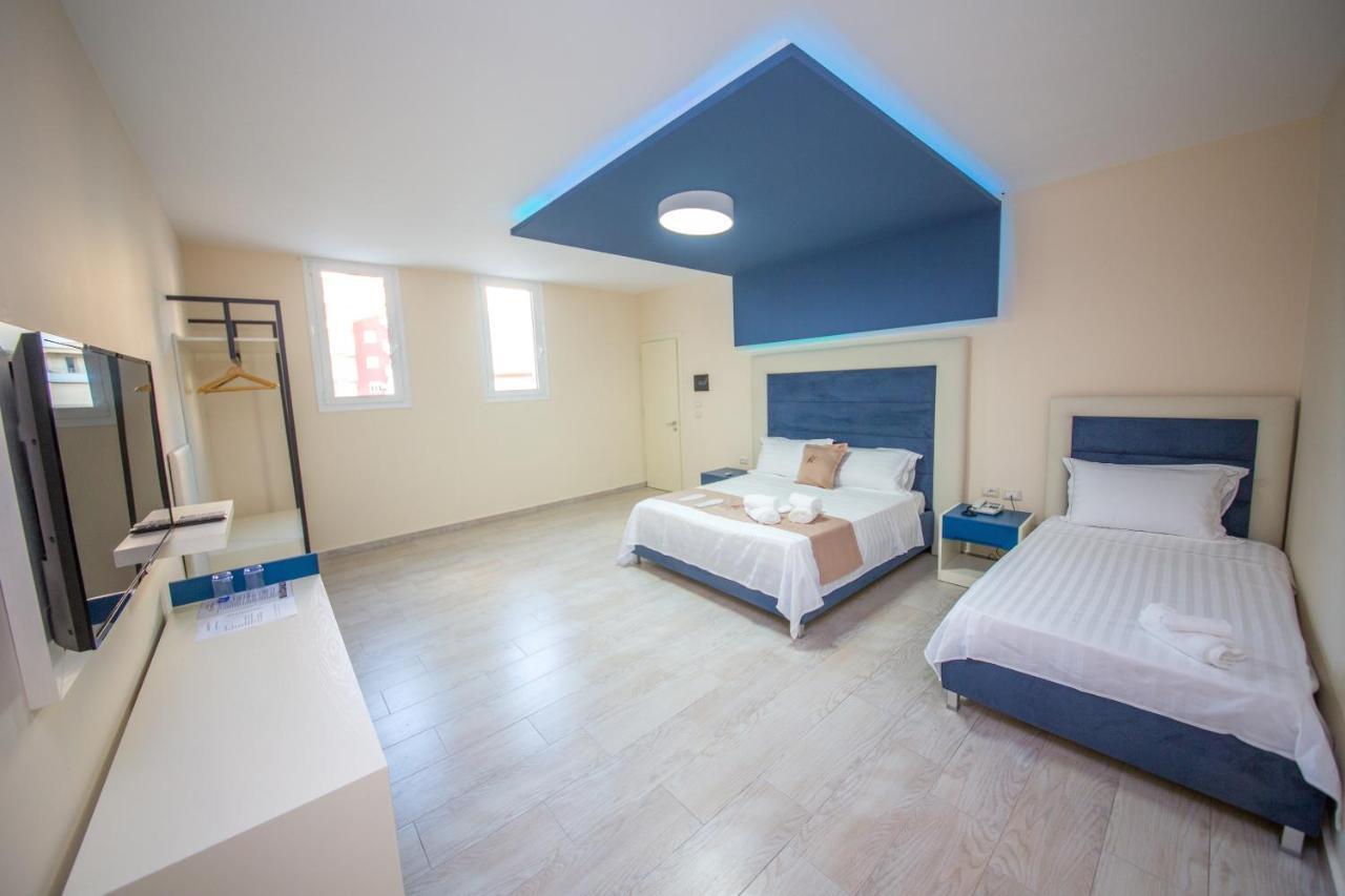 Laid Hotel Vlorë Екстериор снимка