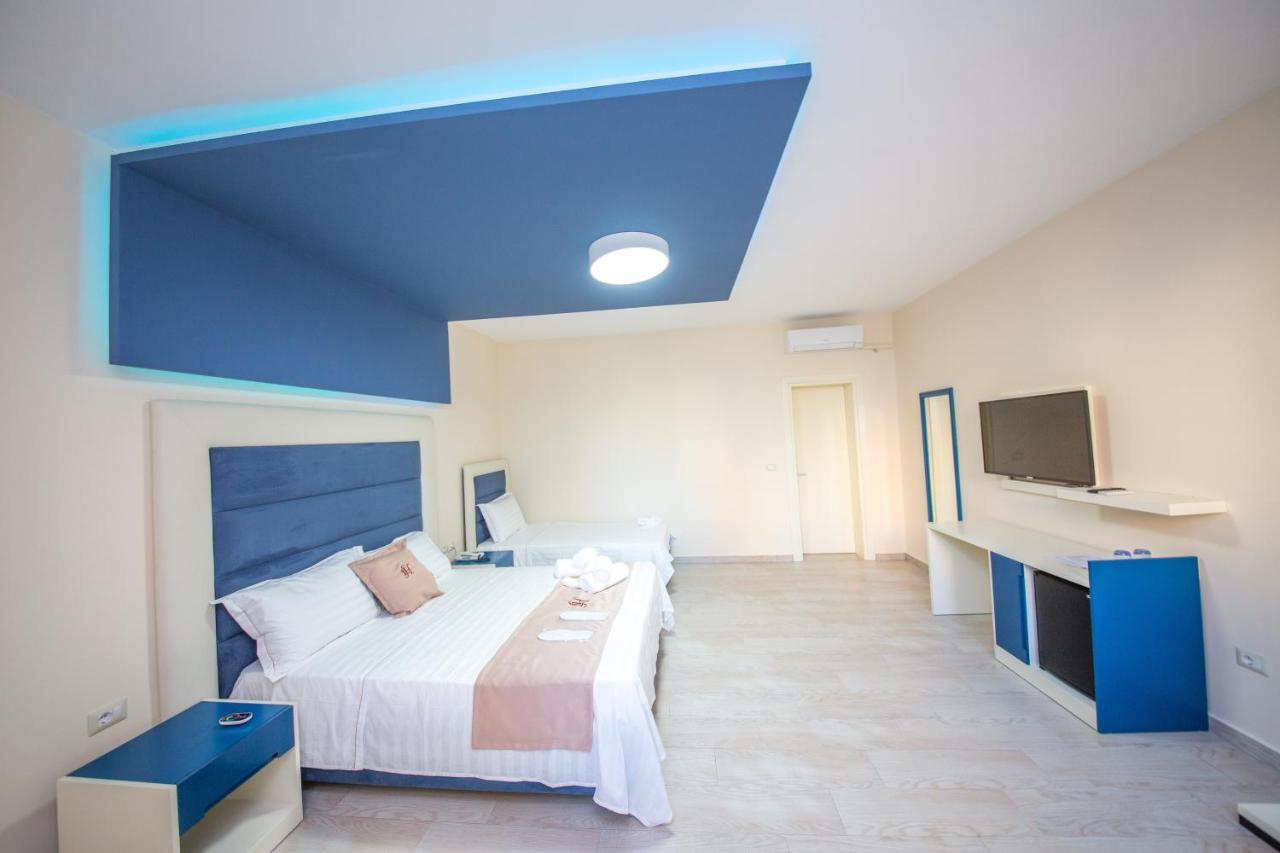 Laid Hotel Vlorë Екстериор снимка